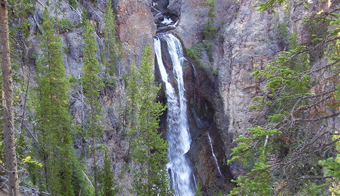 CrystalFalls_FlickrChrisPlussed_680x392 Crystal Falls near the Yellowstone River. Photo by Chris Plussed via Flickr