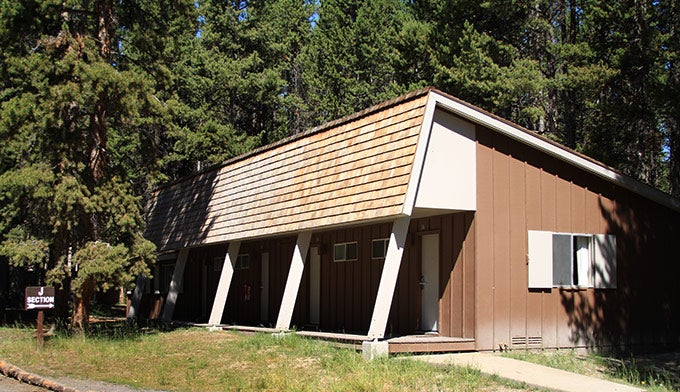 YS-LakeLodge-CabinBuilding_NPSDavidRestivo_680 Cabin building at Yellowstone's Lake Lodge.