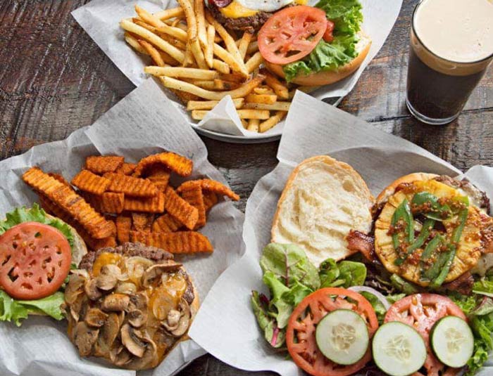 Custer-BlackHillsBurgerBunFood_courtesy_700 Black Hills Burger & Bun