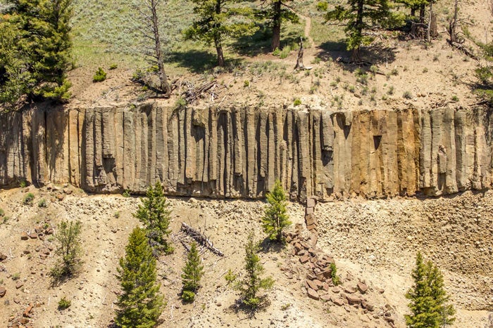 YS-ColumnarBasalt-NorthTowerFall_NPSDianeRenkin_700 Closeup of columnar basalt north of Tower Fall in Yellowstone