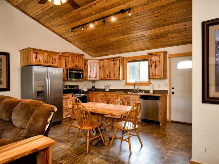 BrookTroutInn-CreeksideKitchen_courtesy_700 Creekside Kitchen at Brook Trout Inn