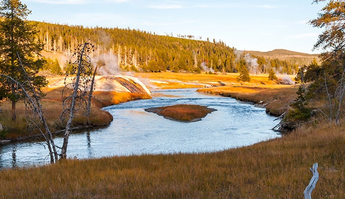 YS-Lewis-River-Geysers-Autumn_DP_680 Yellowstone's Lewis River and Geysers in Autumn