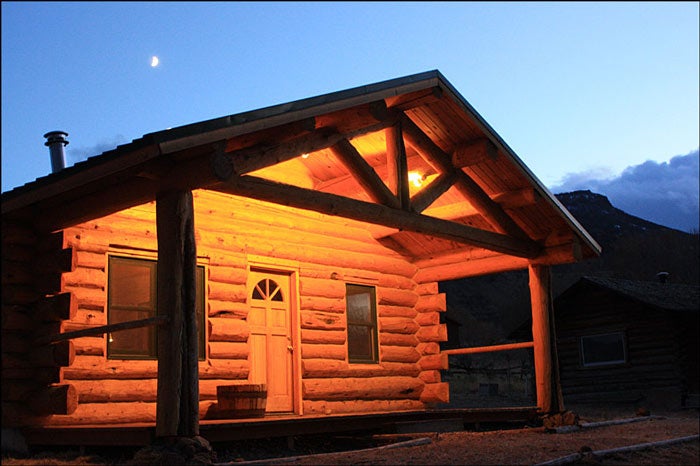 LodgesOfEastYellowstone-RandCreekRanchLogCabin_courtesy_700 Rand Creek Ranch of Lodges of East Yellowstone
