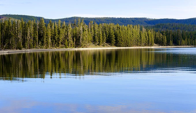 YS-Shoshone-Lake_Adobe_680 Shoshone Lake in Yellowstone