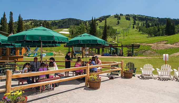 GrandTargheeResort-dining_courtesy_680 Outdoor dining at Grand Targhee Resort. Courtesy photo