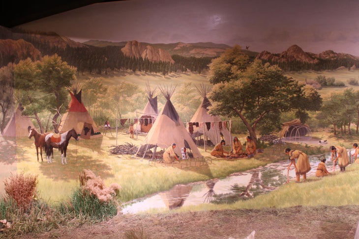 Wall mural at a diorama exhibit at Akta Lokata Museum