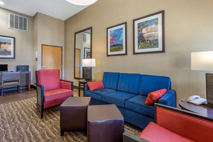 The lobby at the Comfort Inn in Cody, Wyo., near Yellowstone