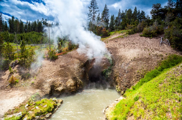 Mud Volcano Dragon's Mouth Hot Spring