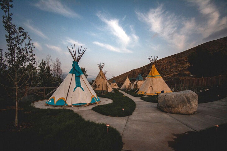 Glaming at Yellowstone Airbnb in Gardiner